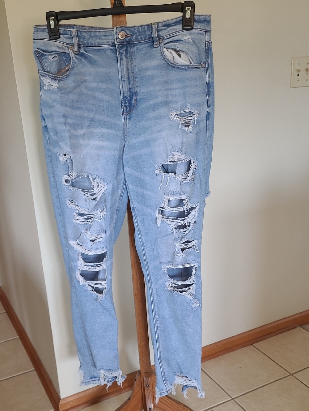 American Eagle Distressed Mom Jeans